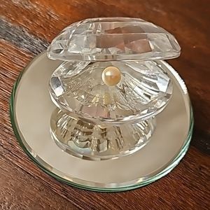 Swarovski Figurine Clam with Pearl 30% Full Lead Crystal